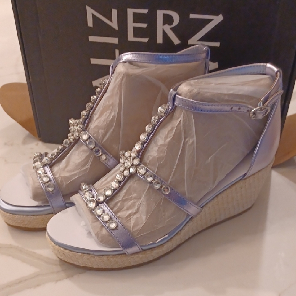 NATUALIZER Serena Metallic Light Blue Rhinestone Wedge Heel Sandals SZ 9.5 M